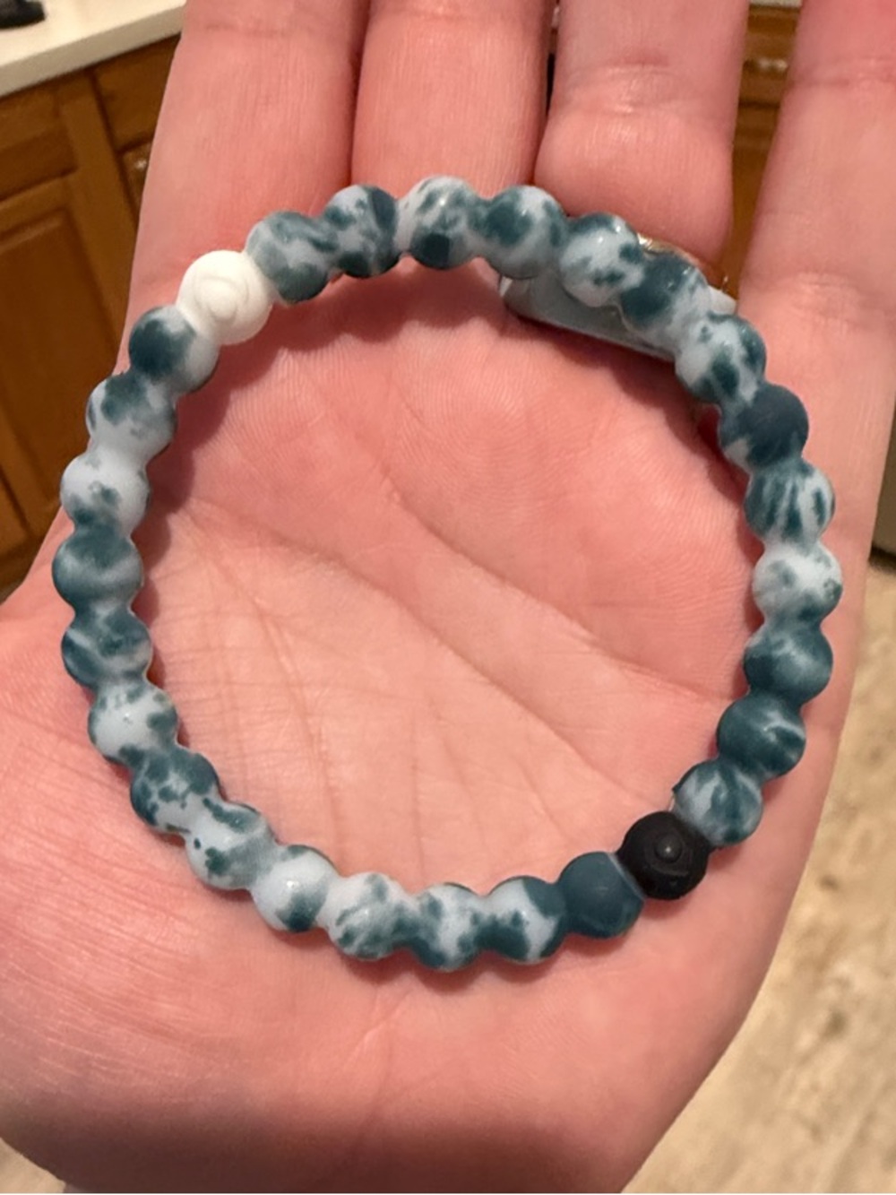 Lokai Marbled Teal and White Bead Bracelet Philadelphia Eagles